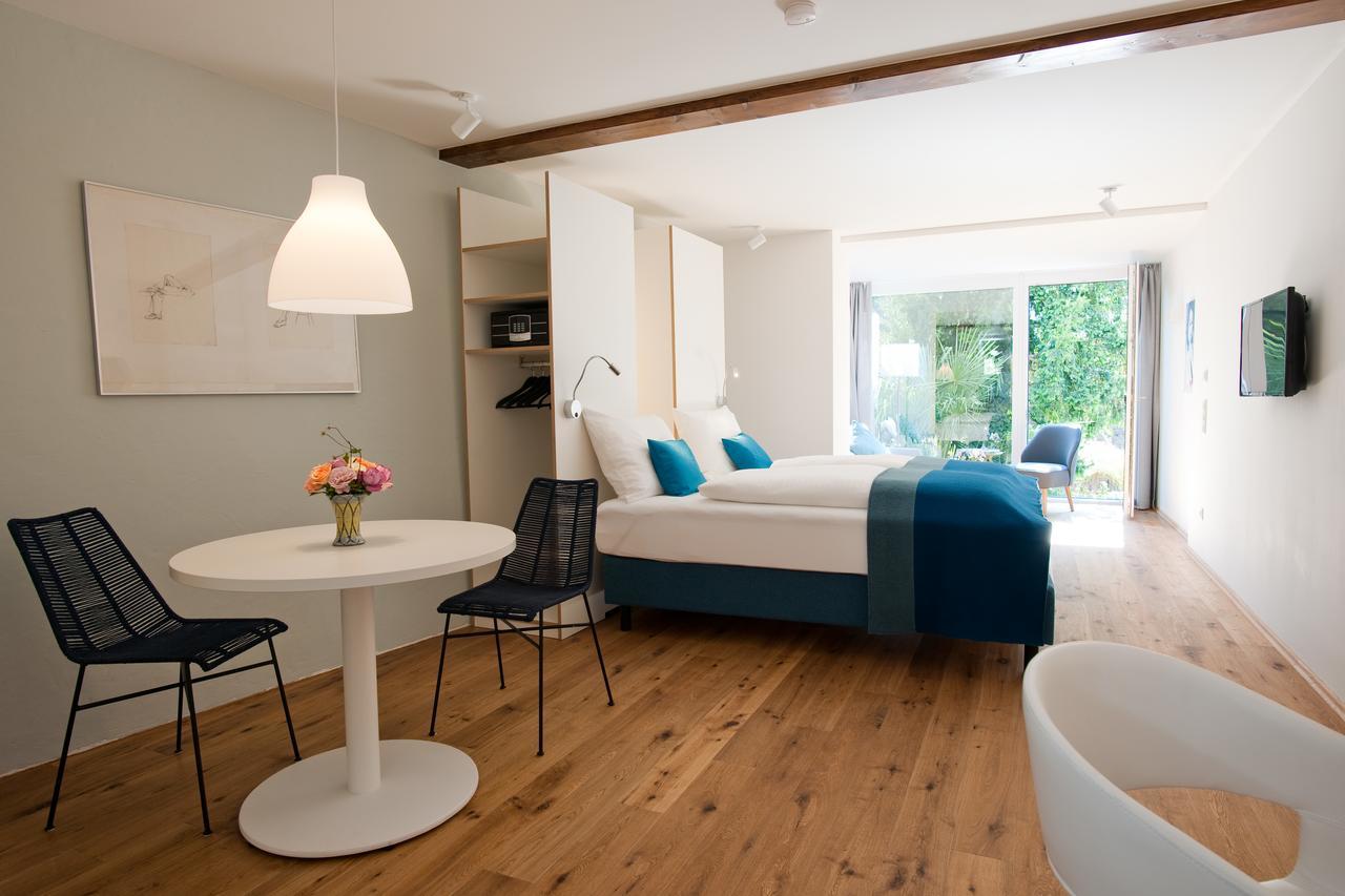 Apartment Blaupause with Garden View